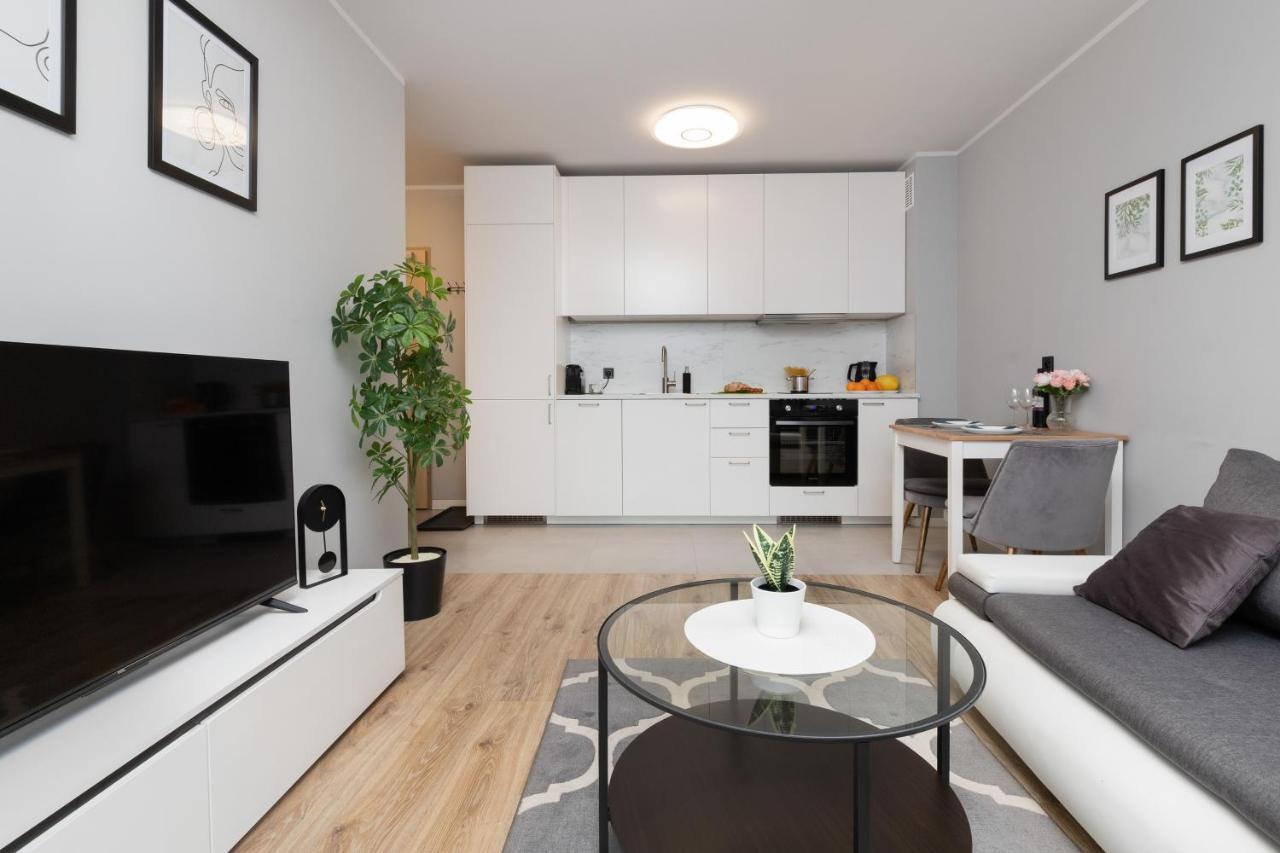 Gdynia Nasypowa Apartments With Parking By Noclegi Renters Zewnętrze zdjęcie