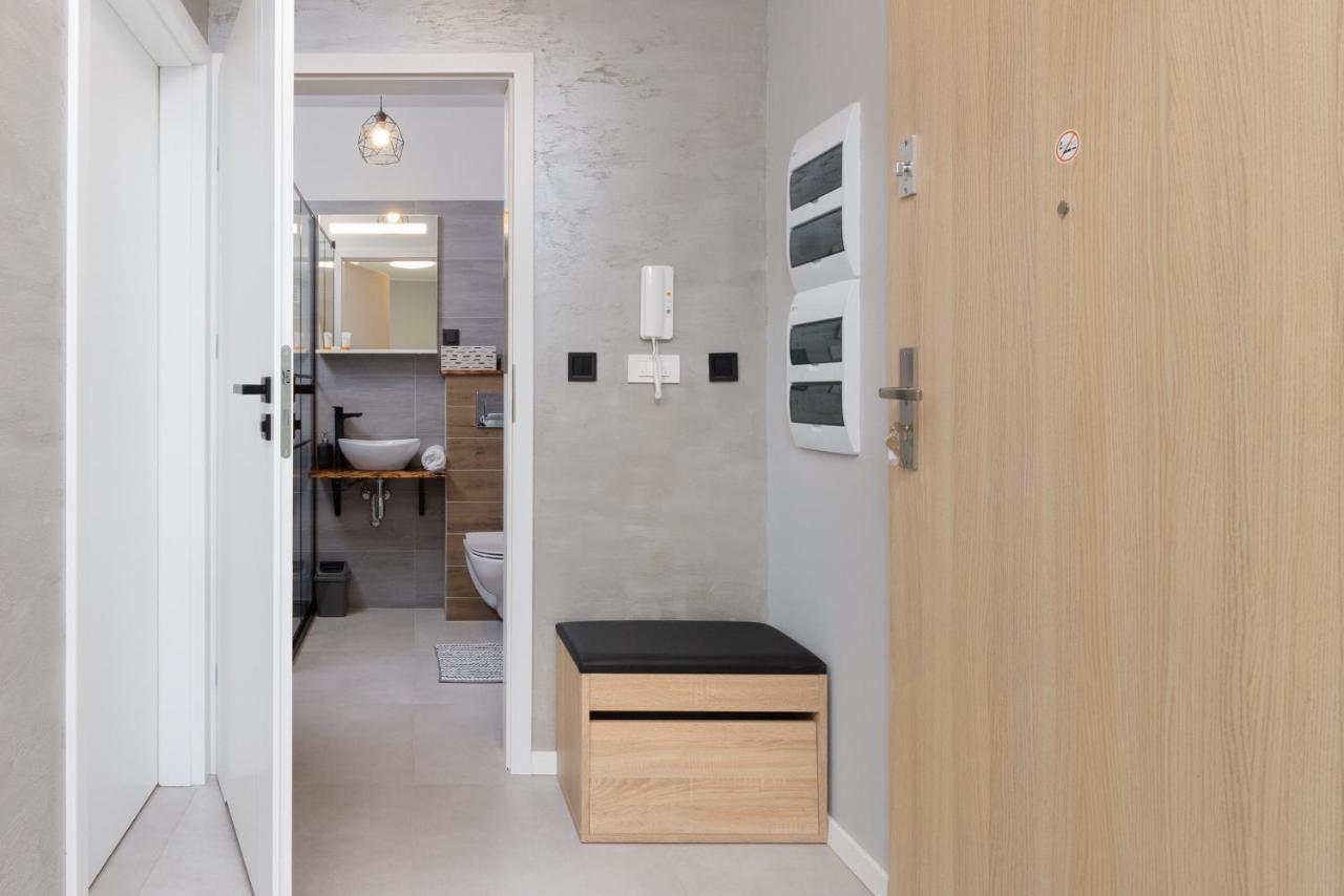 Gdynia Nasypowa Apartments With Parking By Noclegi Renters Zewnętrze zdjęcie