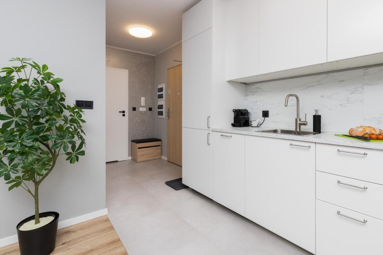 Gdynia Nasypowa Apartments With Parking By Noclegi Renters Zewnętrze zdjęcie