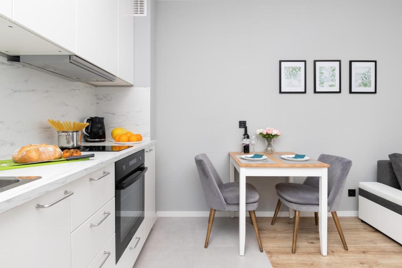 Gdynia Nasypowa Apartments With Parking By Noclegi Renters Zewnętrze zdjęcie
